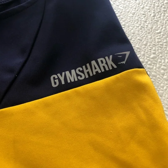 Gymshark Asymmetrical Cropped Short Sleeve Top in Blue and Yellow Size XL - Picture 3 of 9